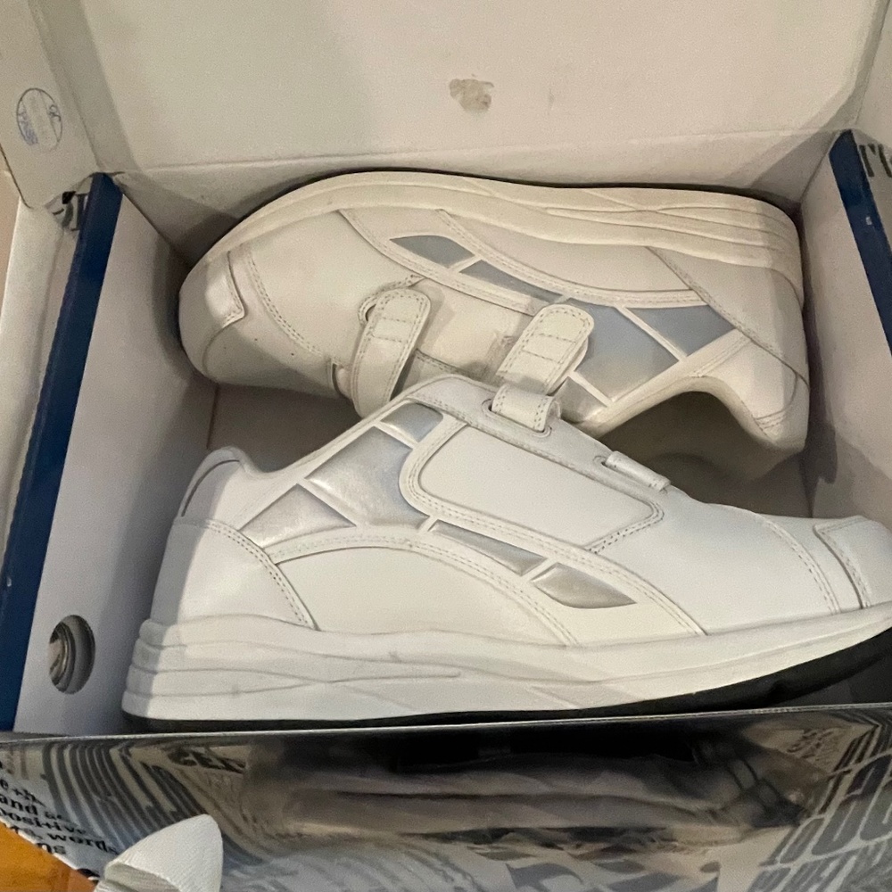 Drew Force V  Athletic Shoes